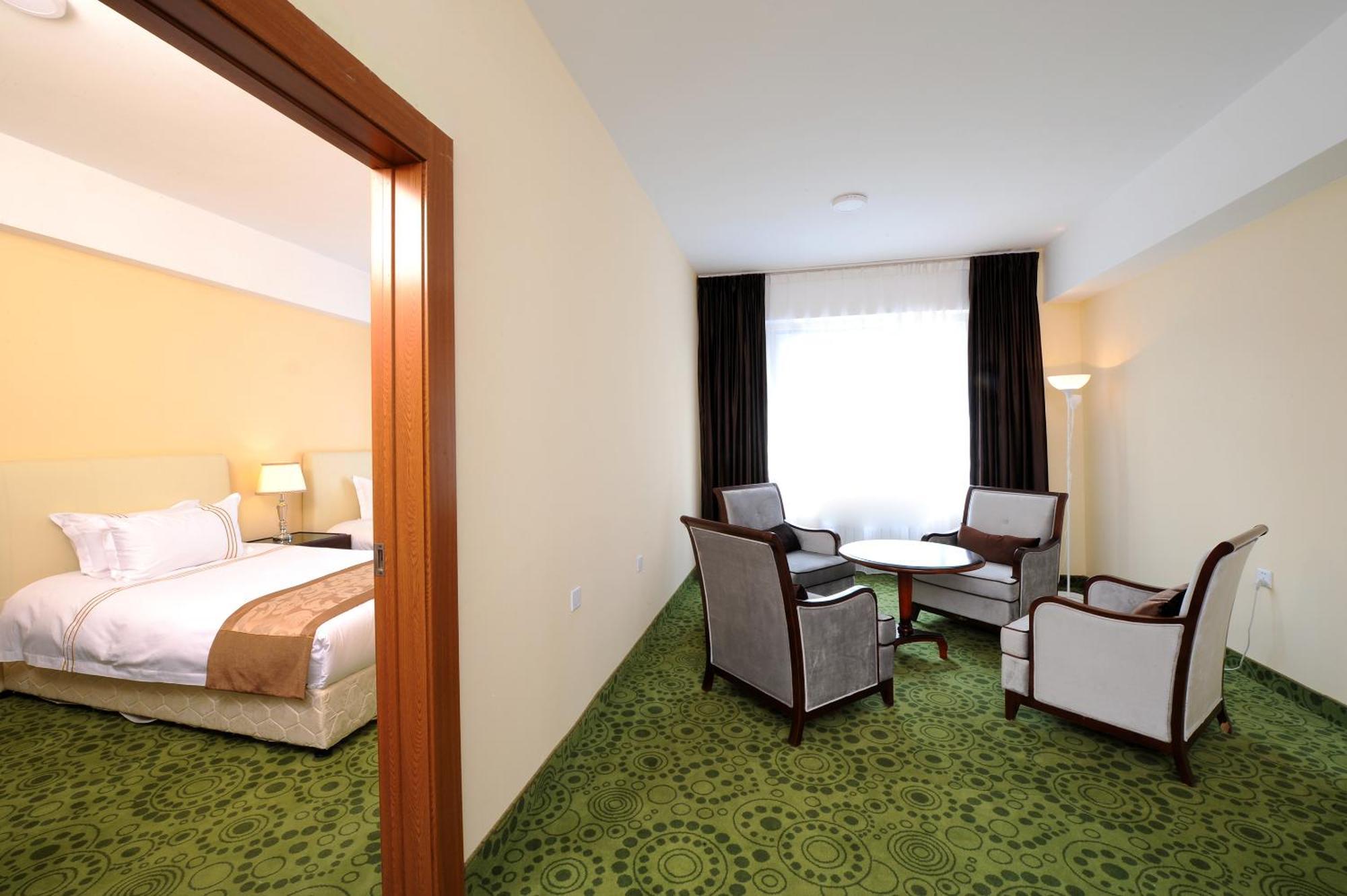 Alpha Hotel Уланбатар Екстериор снимка