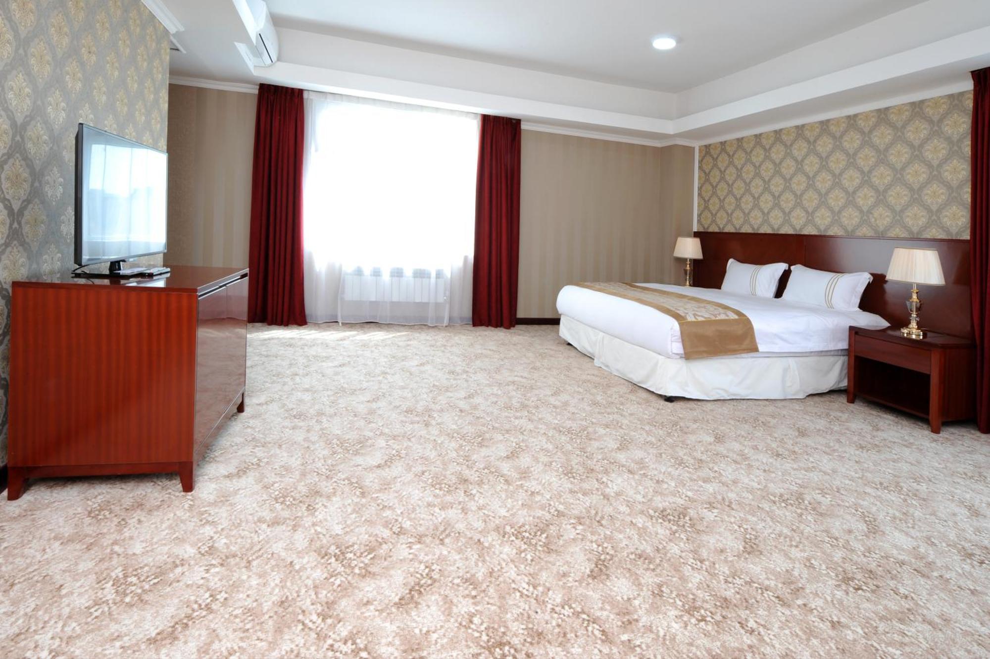 Alpha Hotel Уланбатар Екстериор снимка
