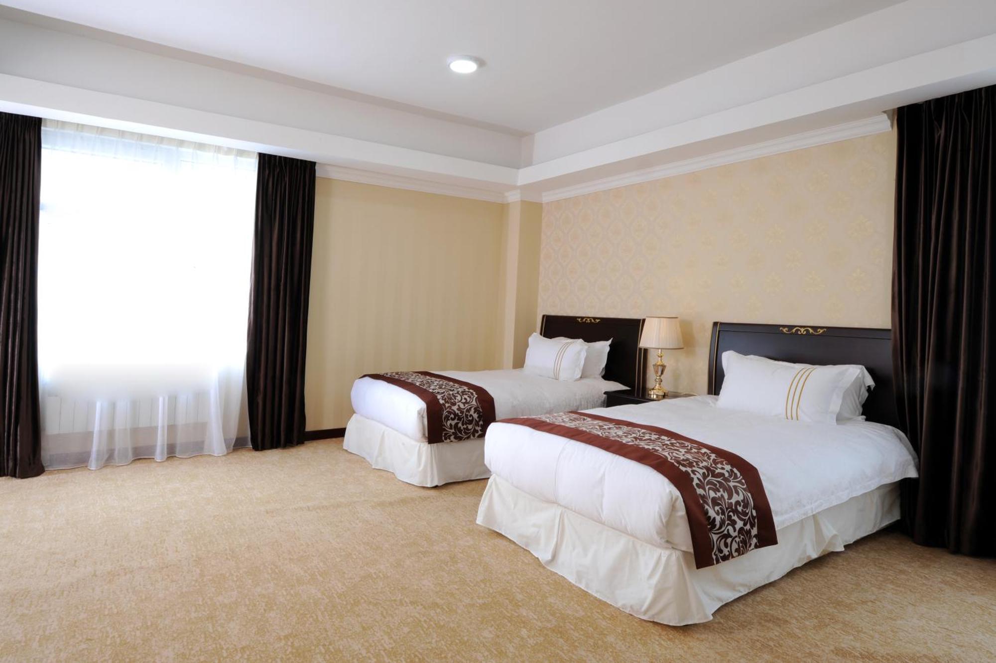 Alpha Hotel Уланбатар Екстериор снимка