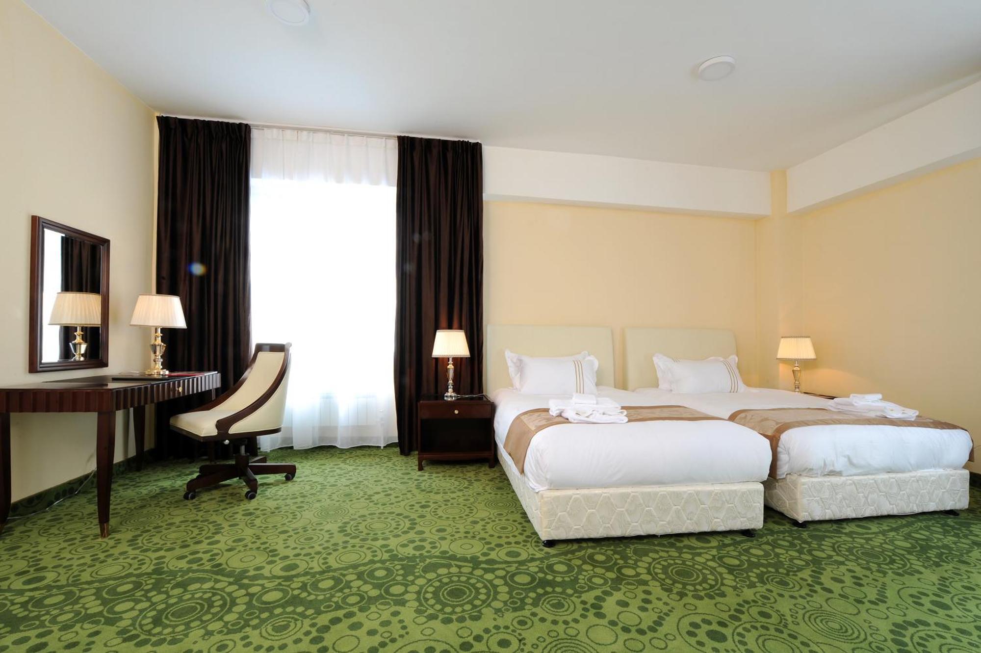 Alpha Hotel Уланбатар Екстериор снимка