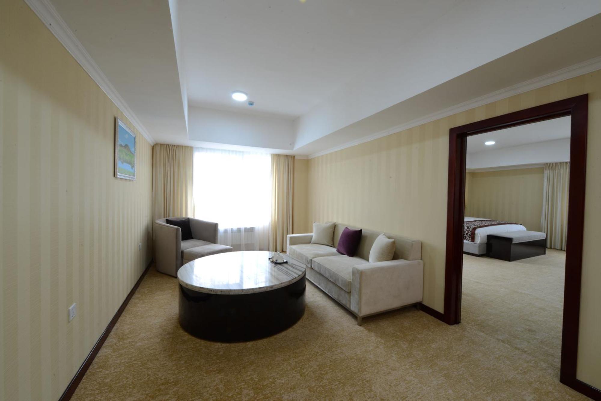 Alpha Hotel Уланбатар Екстериор снимка