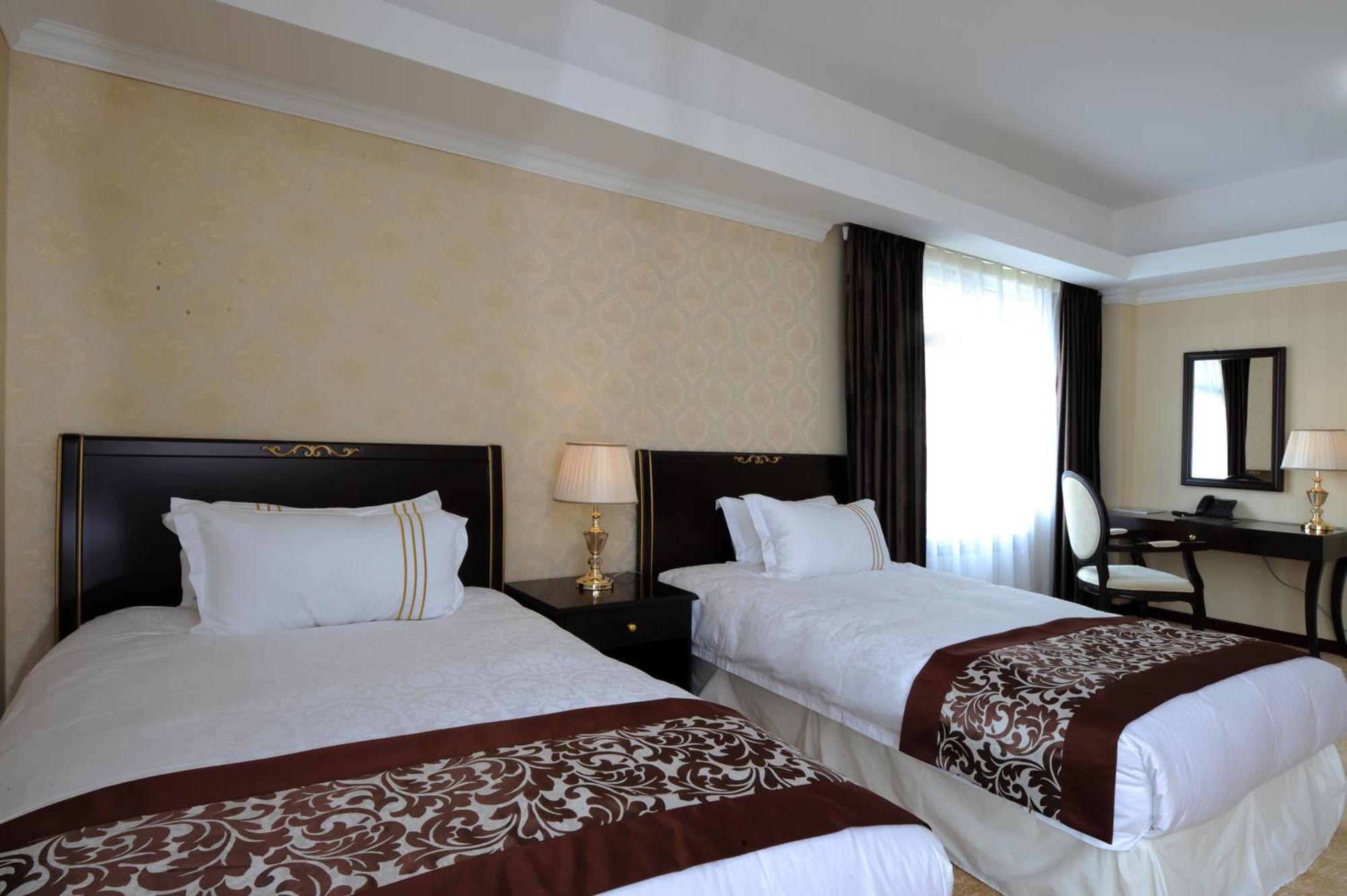 Alpha Hotel Уланбатар Екстериор снимка