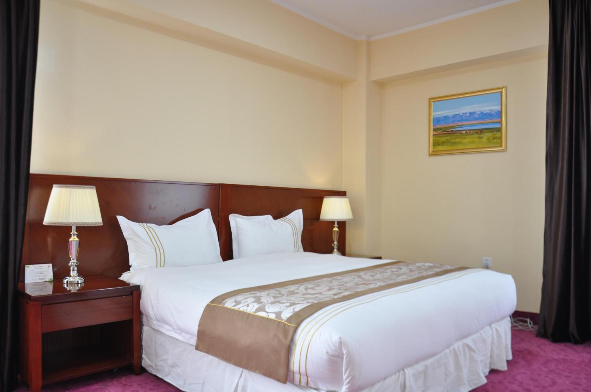 Alpha Hotel Уланбатар Екстериор снимка