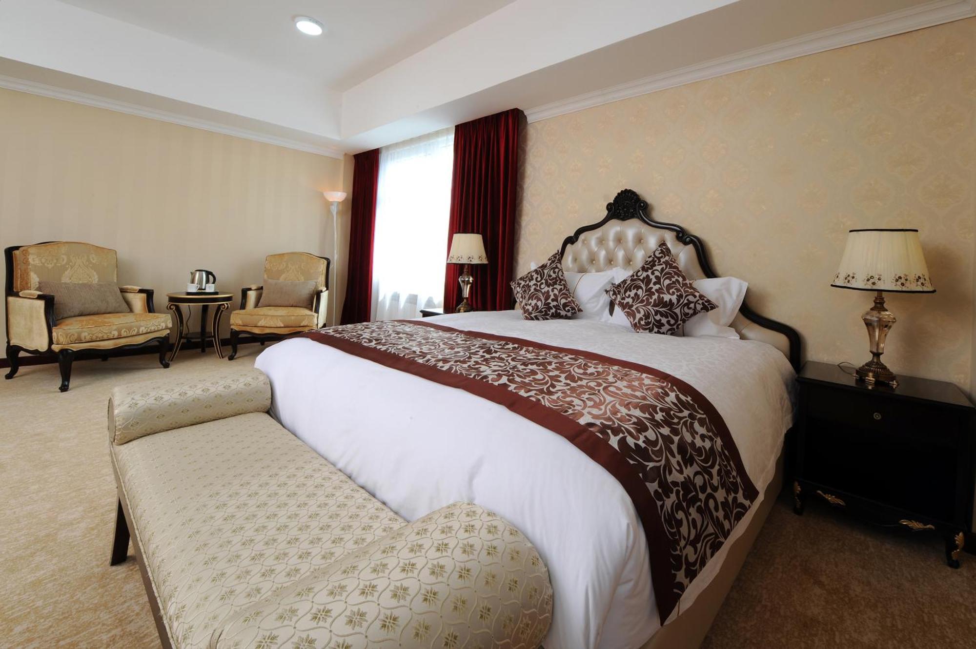 Alpha Hotel Уланбатар Екстериор снимка