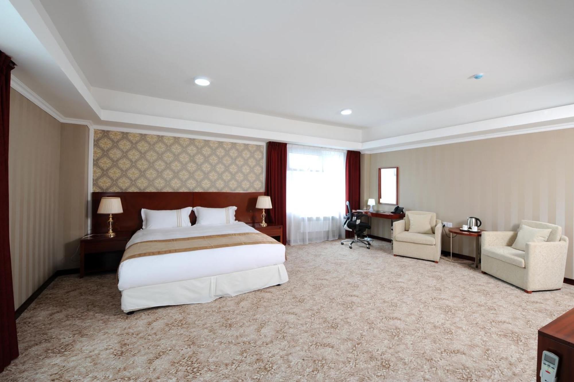 Alpha Hotel Уланбатар Екстериор снимка